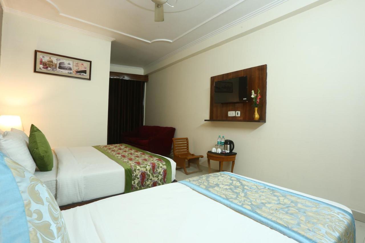 Hotel Earth Delhi Zewnętrze zdjęcie