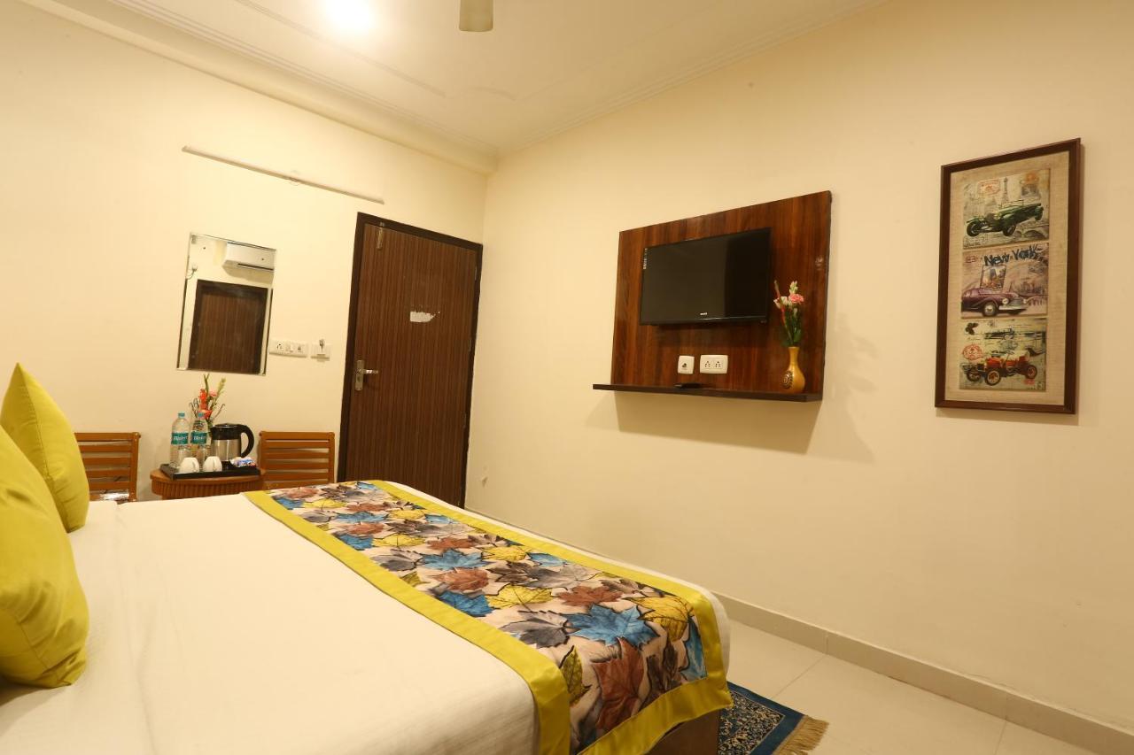 Hotel Earth Delhi Zewnętrze zdjęcie